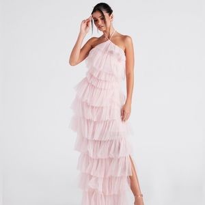 Light pink formal dress from Confetti